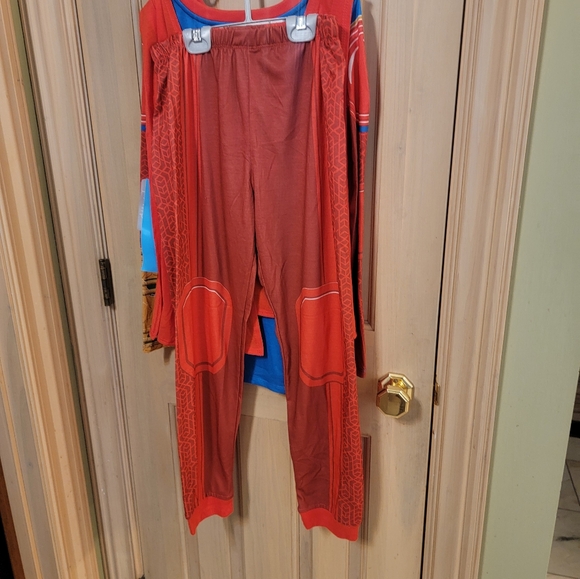 NWT Walt Disney Marvel caped pajamas set sz 11/12 - Picture 10 of 10